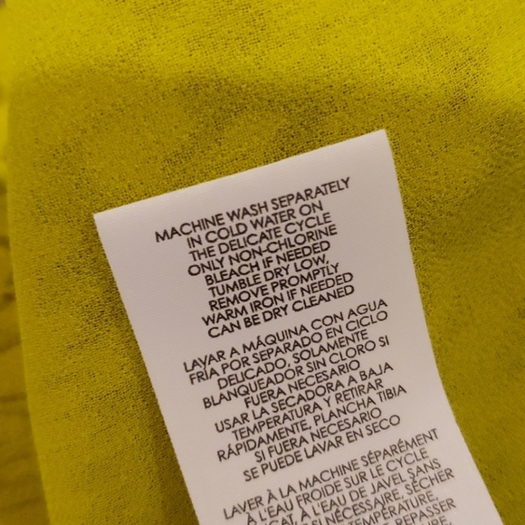 CABI #3071 Yellow Animal Print Reign Blouse sz S - Picture 9 of 11